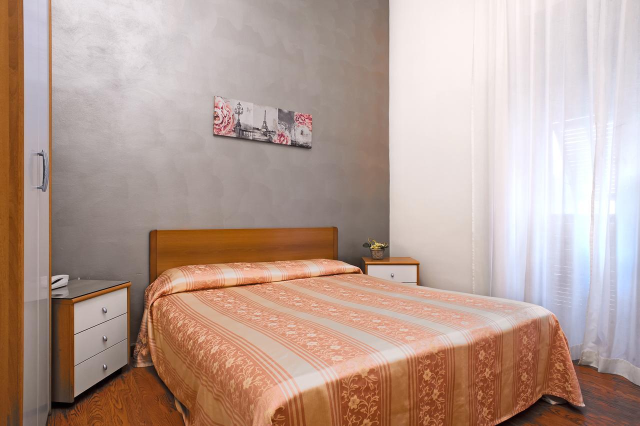 Via Marsaglia Rooms San Remo Exterior foto